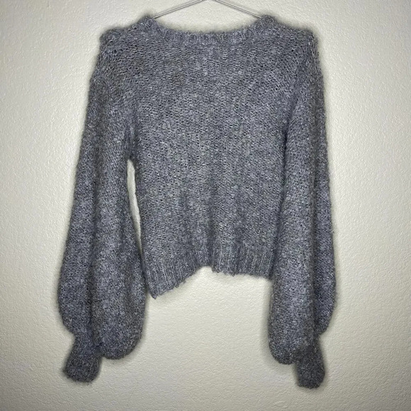 C/MEO Collective Chunky Puff Sleeve Gray Sweater XS - Picture 2 of 4